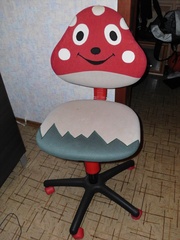 Кресло детское эргономичное  SPOTTY