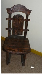 Продам б/у стулья деревянные из сосны для паба,  бара