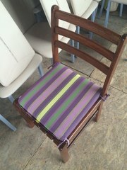 Продам деревянные стулья с подушками бу для кафе