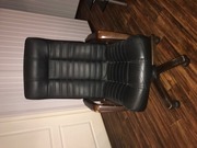Продам офисное кресло кожзаменитель б/у- 4000 руб
