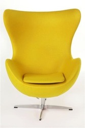Красиве дизайнерське крісло-яйце (Egg Chair) від скульптора Арне Якобс